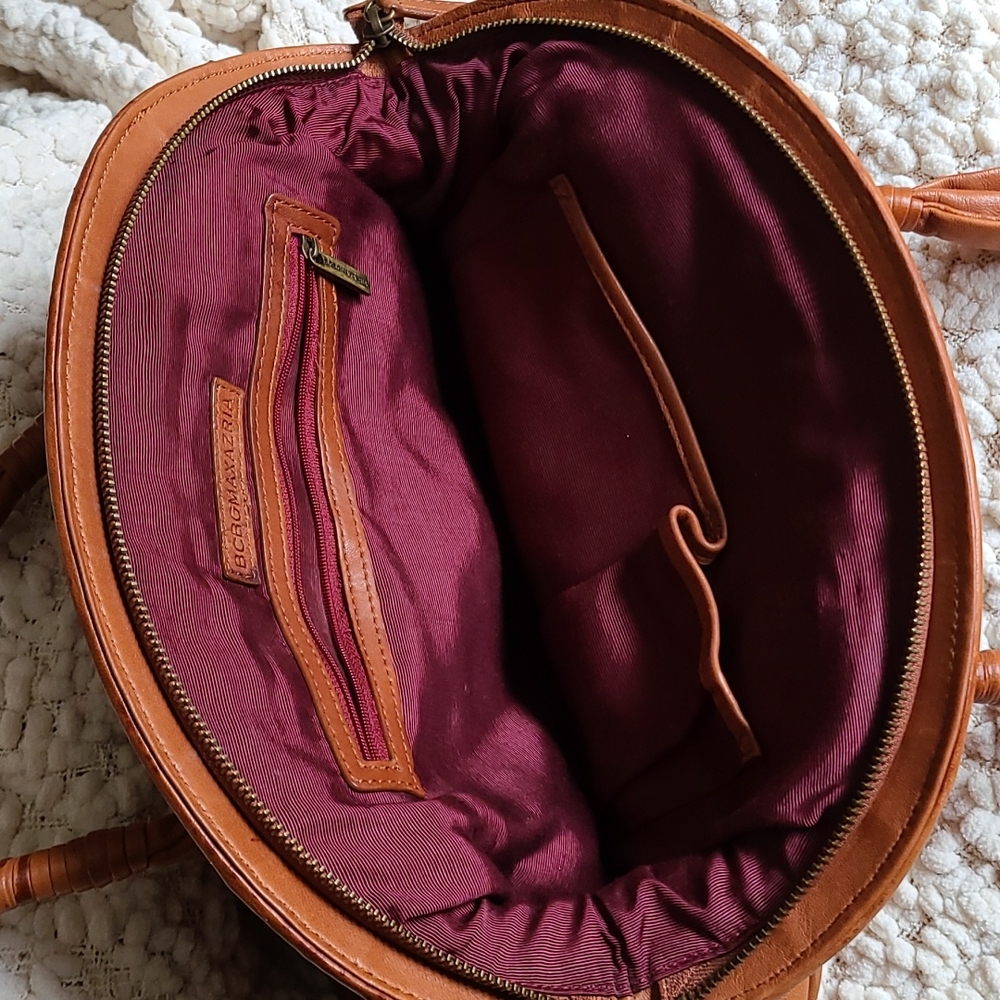 BCBGMAXAZRIA BAG - Picture 4 of 7